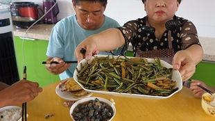 粟子面瓜如何蒸着吃视频,家常美味轻松上桌