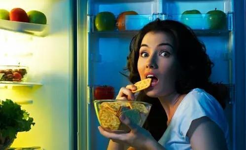 饿了吃小白瓜会胖吗视频,饿了吃它真的会胖吗?